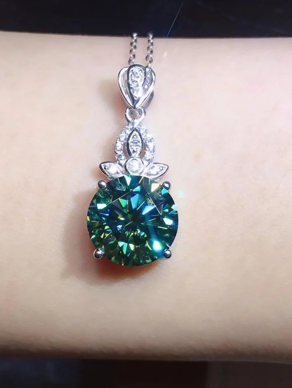 Emerald Green Cubic Zirconia Pendant Necklace - Women Jewelry